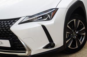 Lexus UX250h 2019 года  (ZA)